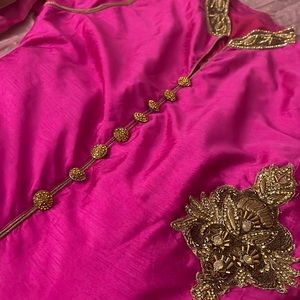 Whole set 3 piece anarkali skirt and the pink top and shawl are 3 piece.